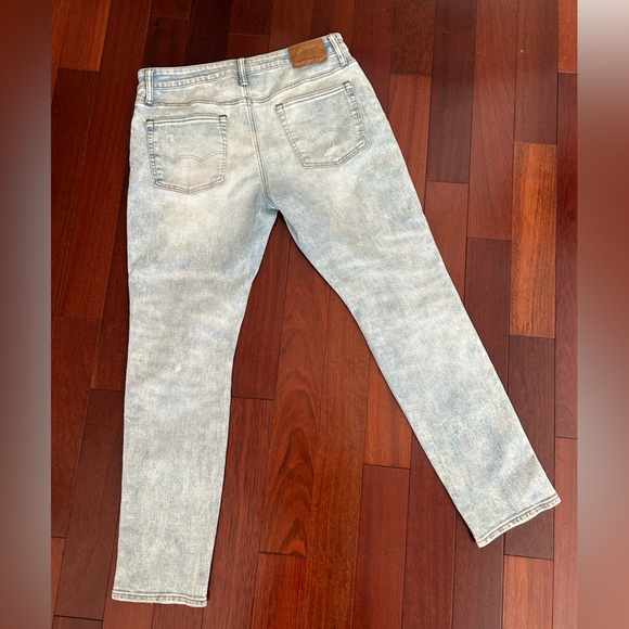 American Eagle Outfitters Lt Blue Distressed Athletic Skinny Jeans Air Flex AEO - Picture 11 of 11
